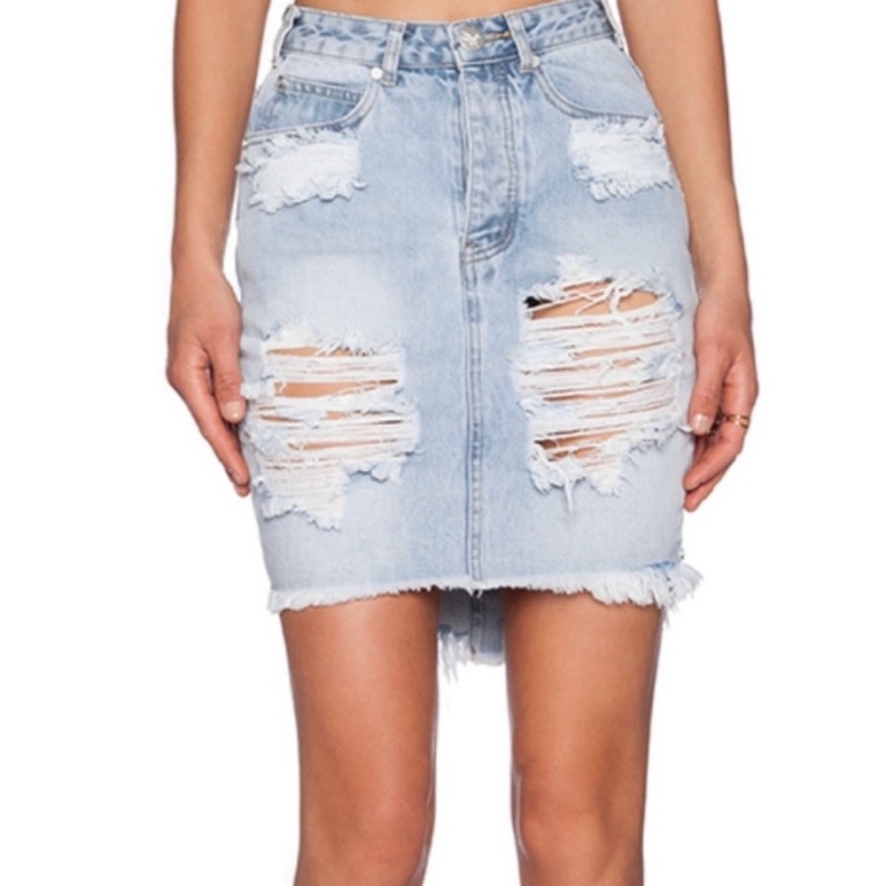 One Teaspoon’s infamous ripped jean skirt denim size 27